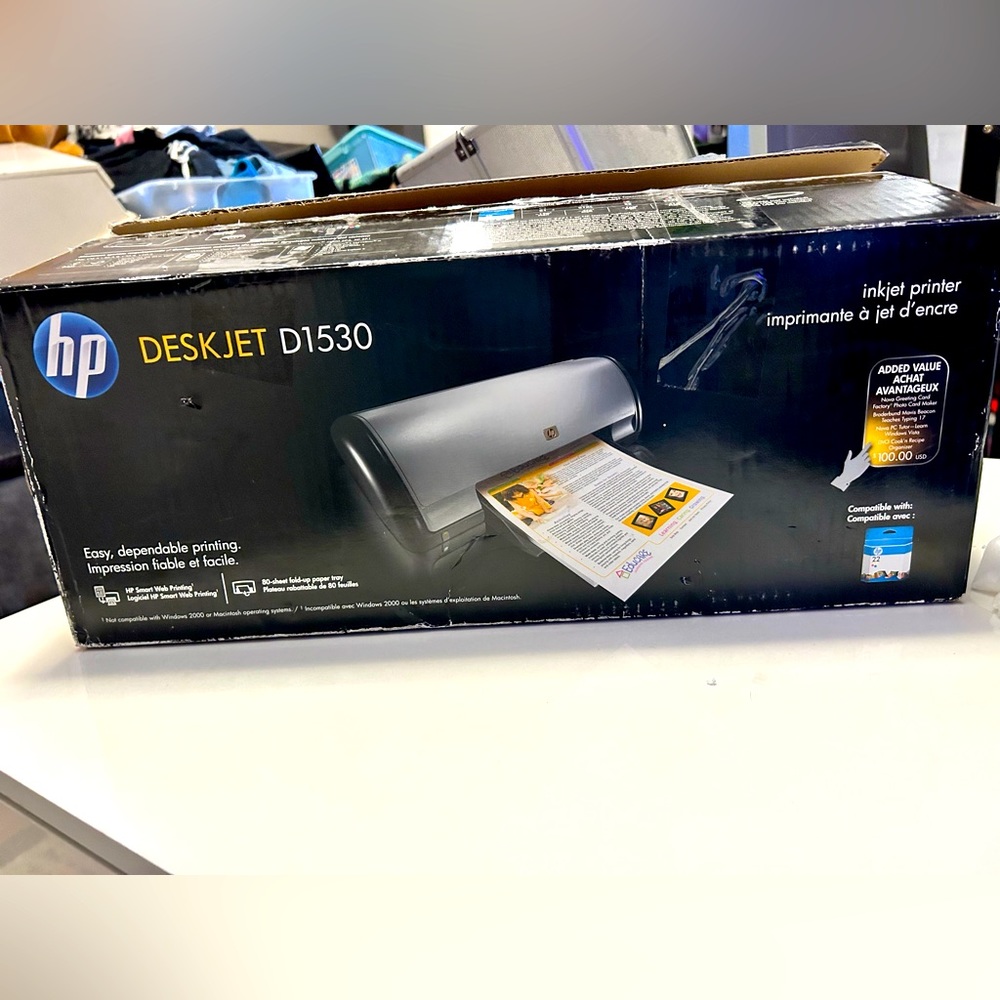 HP DESKJET D1530 - Barely Used still in the Box